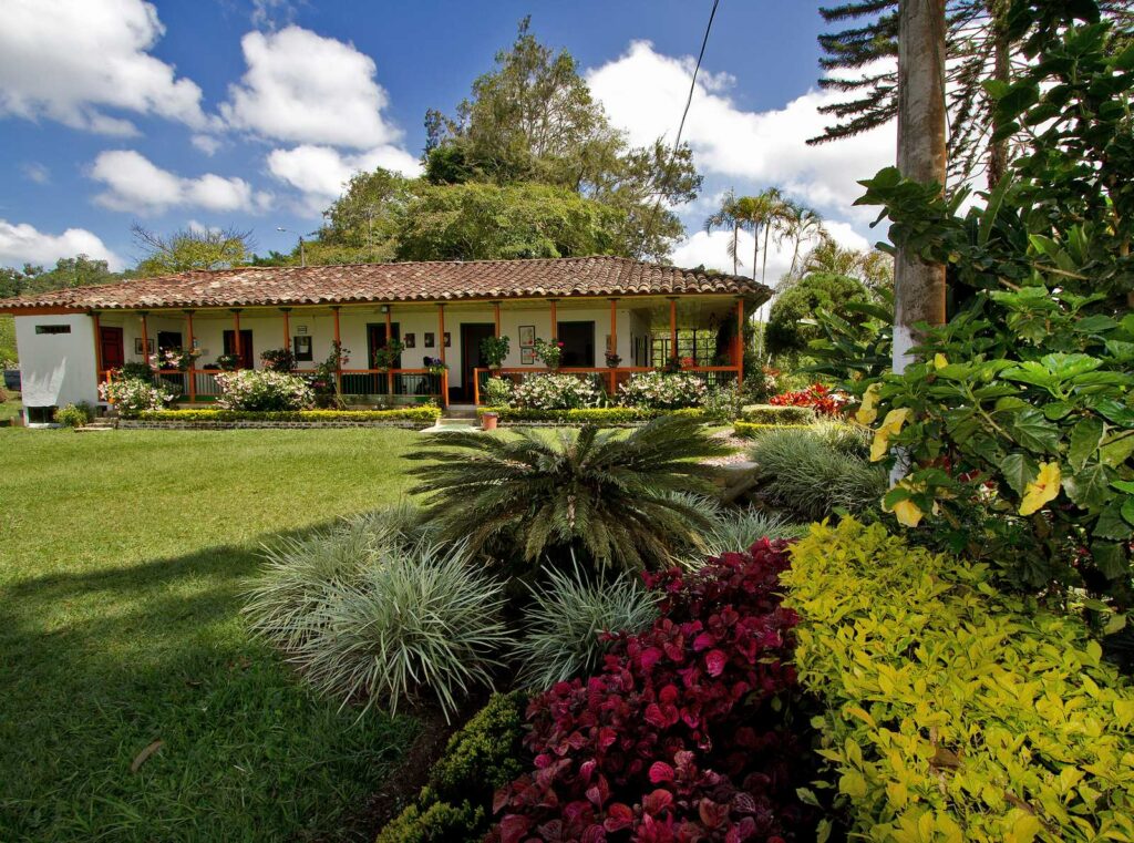 Vivienda típica del norte del Valle del Cauca. Foto: Armando Rojas / UAO.